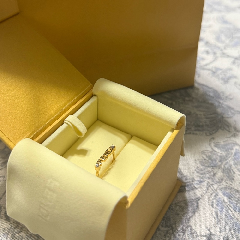 Fendi Ring - Picture 3 of 8
